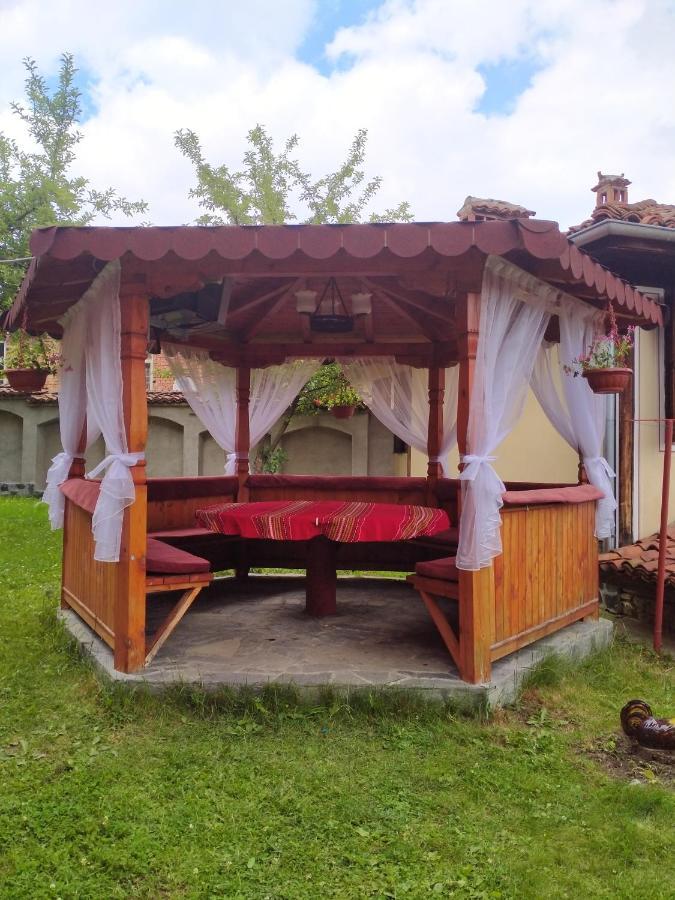 Стаи За Гости Дора 科普里夫什迪察 外观 照片